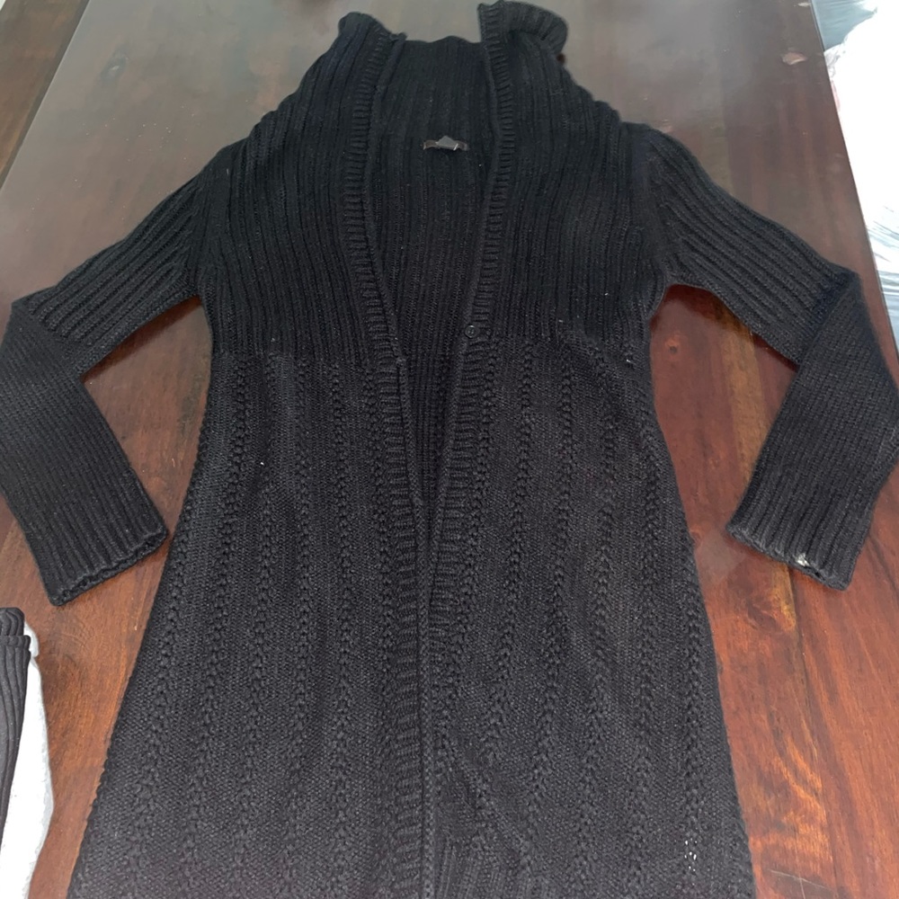 Cardigan - Picture 2 of 2